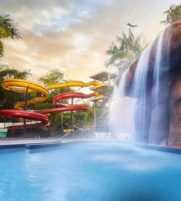 Suite Caldas Novas - Golden Dolphin Grand Hotel Екстериор снимка